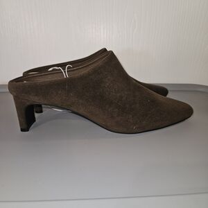 Chic Brown Women's Mules